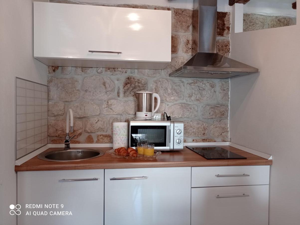 Studio Makala Trogir Luaran gambar