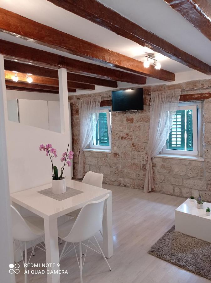 Studio Makala Trogir Luaran gambar