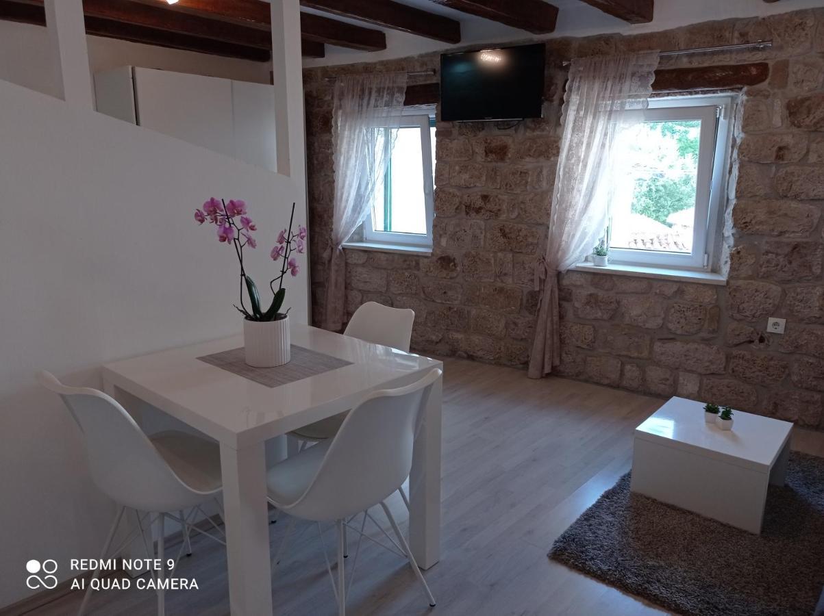 Studio Makala Trogir Luaran gambar