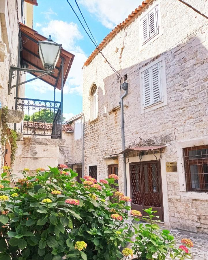 Studio Makala Trogir Luaran gambar